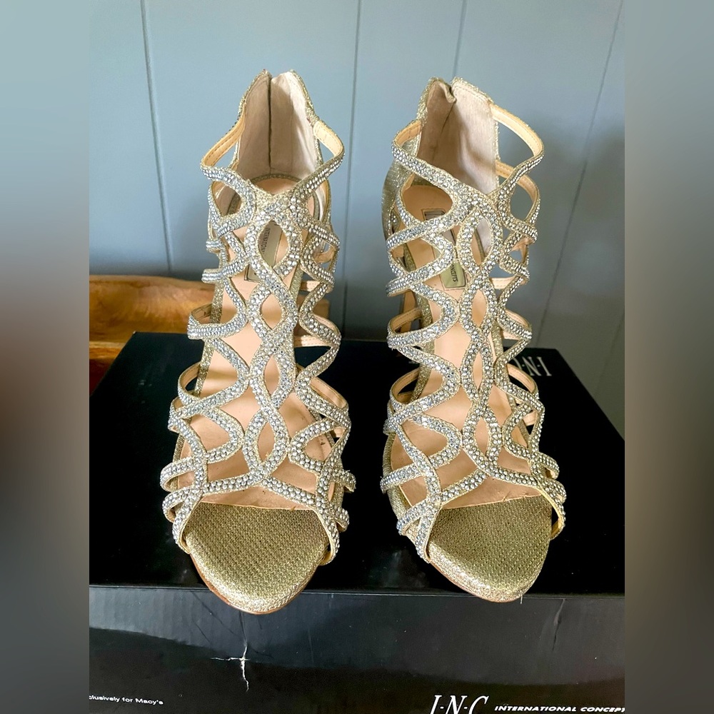 INC International Concepts Women's ,Sharee2 Heel, Champagne